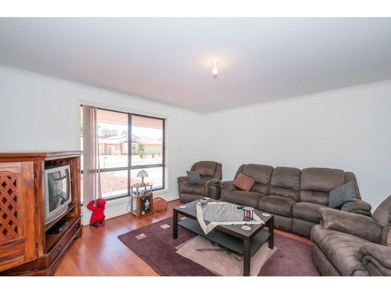 102 Caulfield Crescent, Paralowie SA 5108