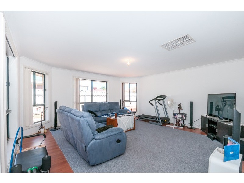 102 Caulfield Crescent, Paralowie SA 5108