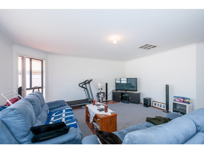 102 Caulfield Crescent, Paralowie SA 5108