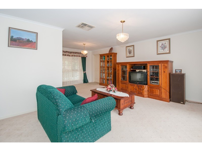 8 Orietta Court, Angle Vale SA 5117