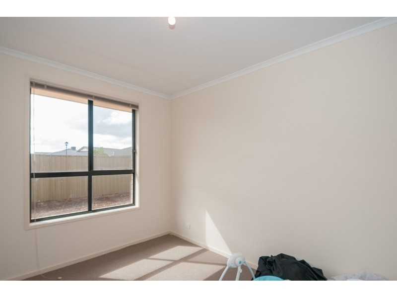 1 Eton Drive, Andrews Farm SA 5114