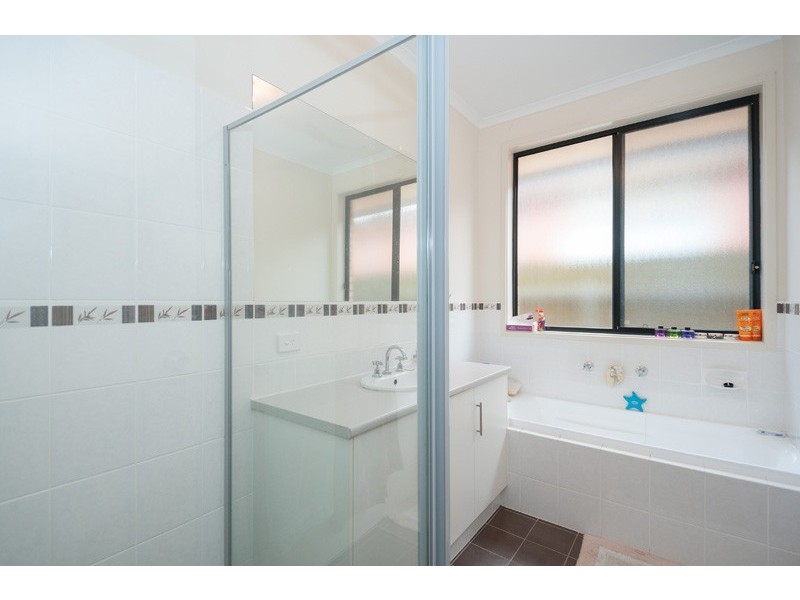 1 Eton Drive, Andrews Farm SA 5114