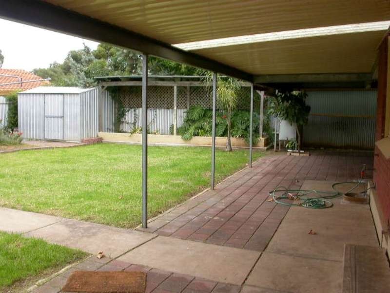 11 Lulama Crescent, Munno Para SA 5115