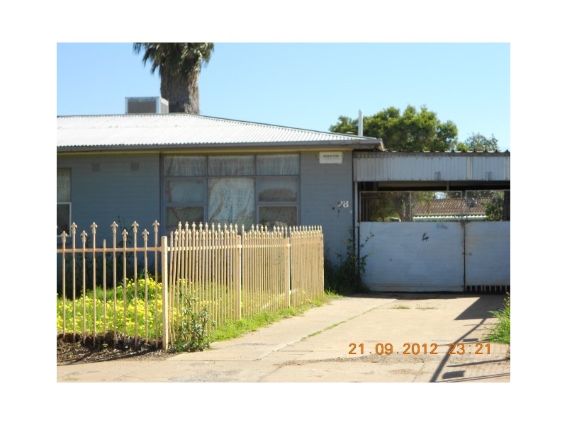 28 Roberts Crescent, Smithfield Plains SA 5114