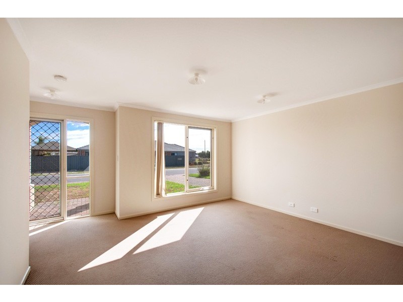 2 Robe Street, Andrews Farm SA 5114