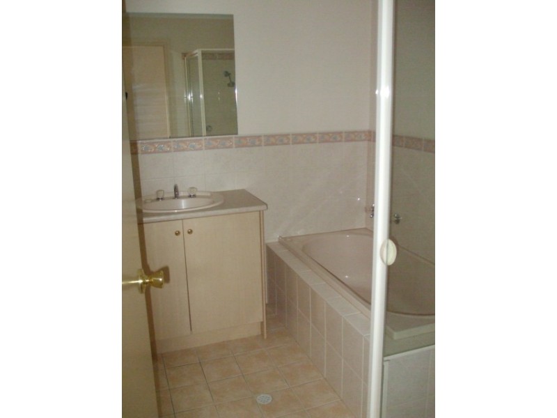 PROPERTY LEASED, Smithfield SA 5114