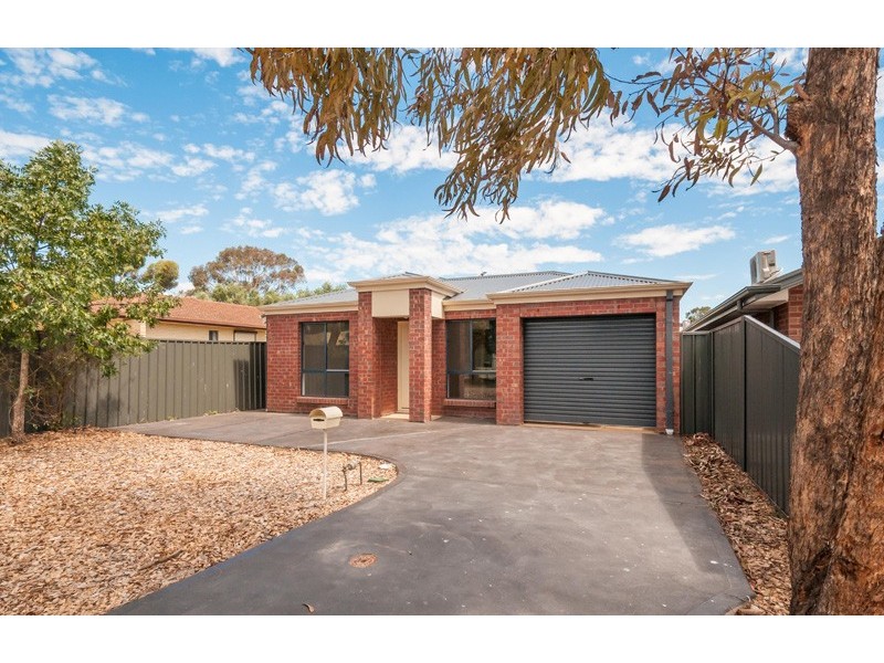 25 Jane Street, Smithfield SA 5114