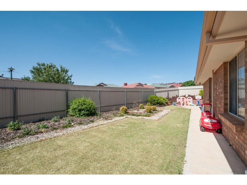 28 Kingate Boulevard, Blakeview SA 5114