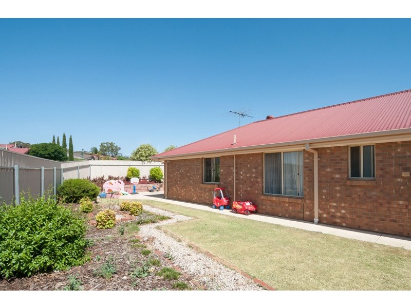 28 Kingate Boulevard, Blakeview SA 5114