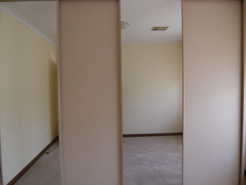 10 Trim Crescent, Evanston Park SA 5116