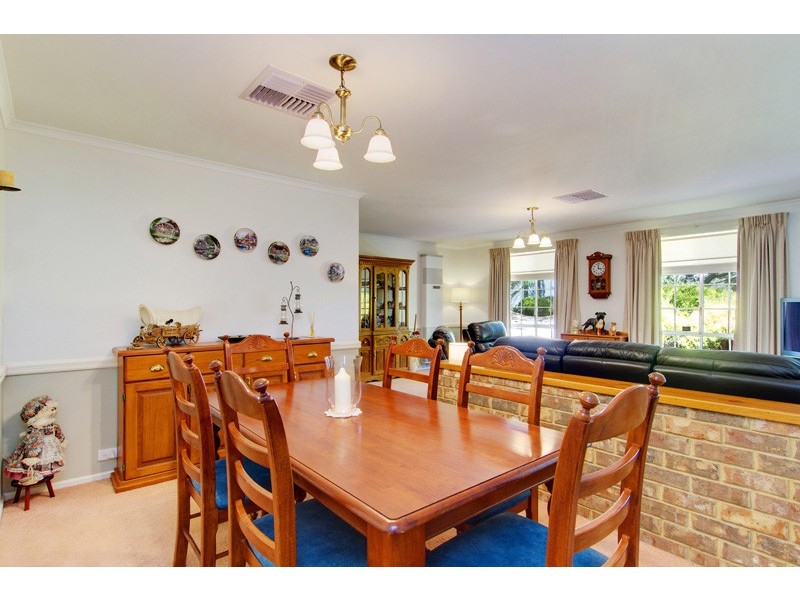 6 St Ives Court, Blakeview SA 5114