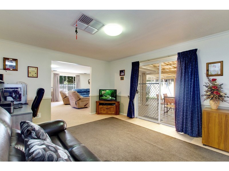6 St Ives Court, Blakeview SA 5114
