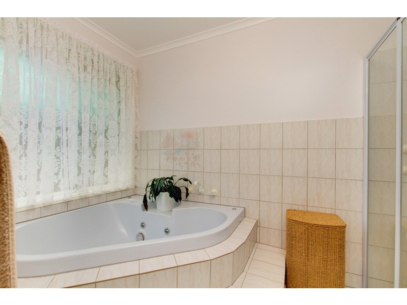 6 St Ives Court, Blakeview SA 5114