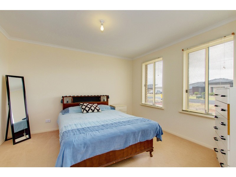 16 Burwood Road, Munno Para West SA 5115