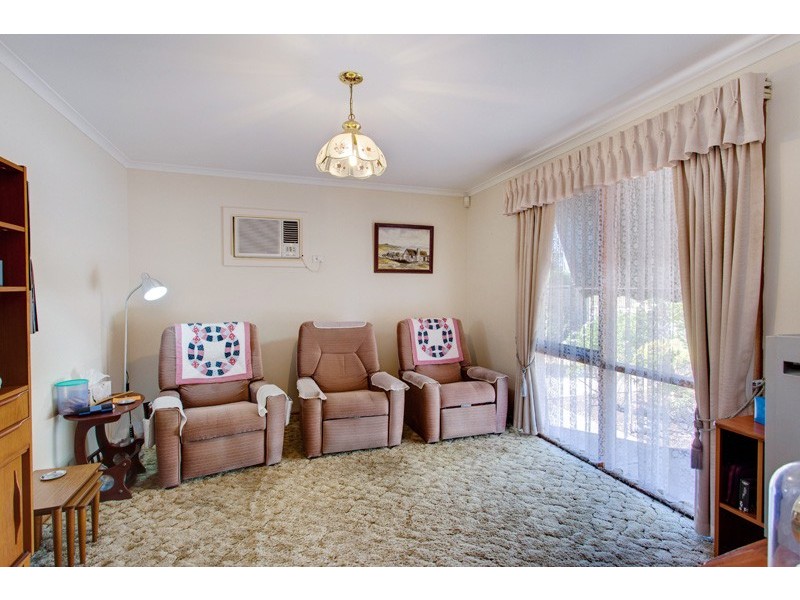 4 Wilterna Crescent, Smithfield SA 5114