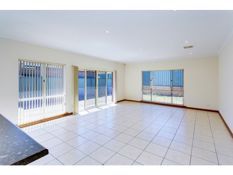63 Windermere Crescent, Mawson Lakes SA 5095