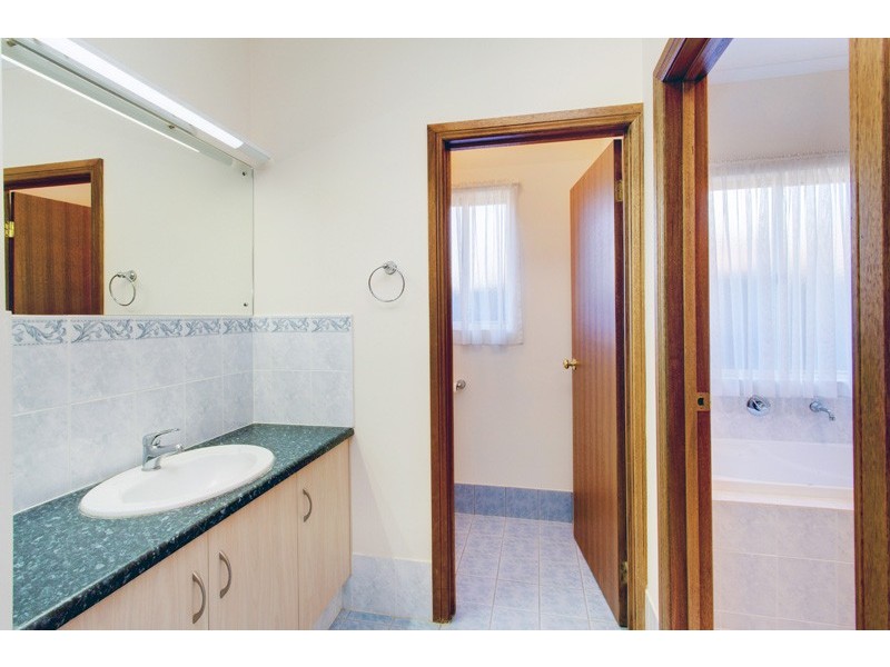 63 Windermere Crescent, Mawson Lakes SA 5095