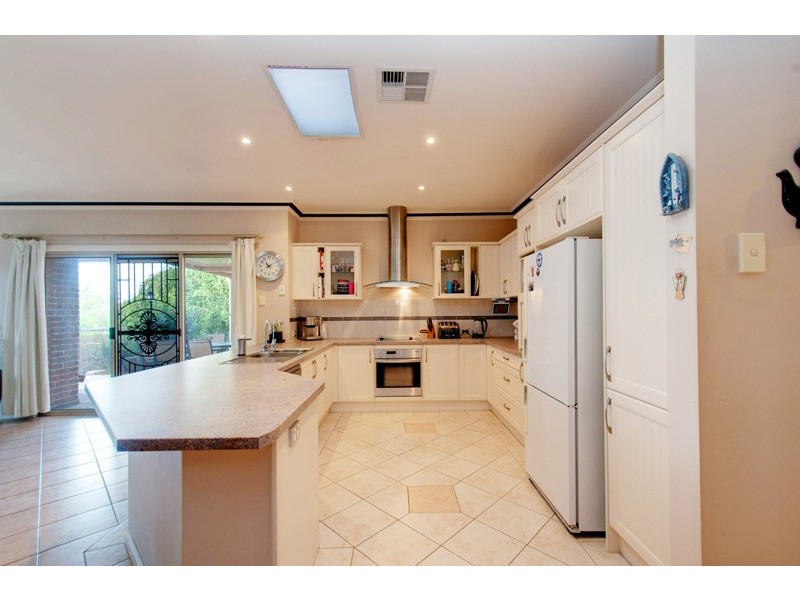 8 Osprey Parade, Hewett SA 5118