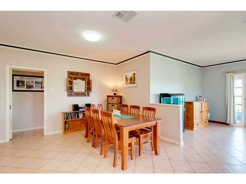 8 Osprey Parade, Hewett SA 5118