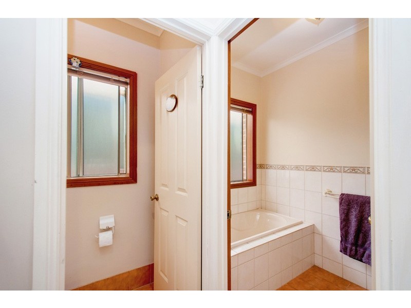 8 Osprey Parade, Hewett SA 5118