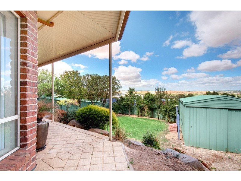 8 Osprey Parade, Hewett SA 5118