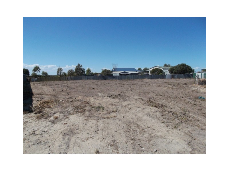 4 Gull Court, Thompson Beach SA 5501