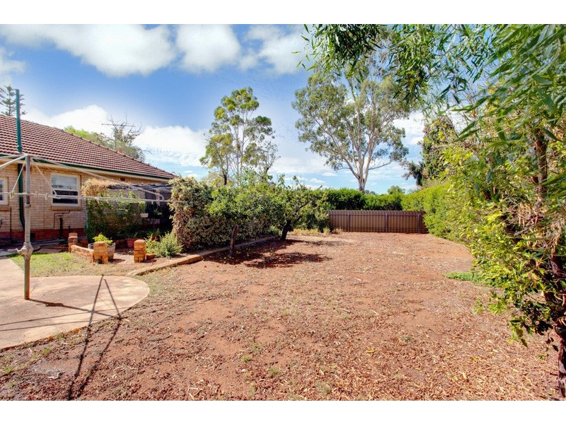 2 Penfold Road, Elizabeth South SA 5112