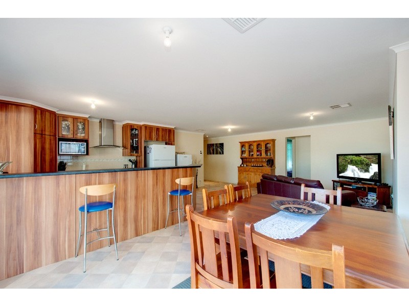 2 Paulmark Road, Angle Vale SA 5117