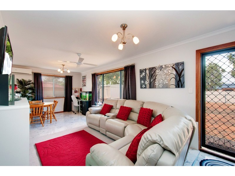 2 Paulmark Road, Angle Vale SA 5117