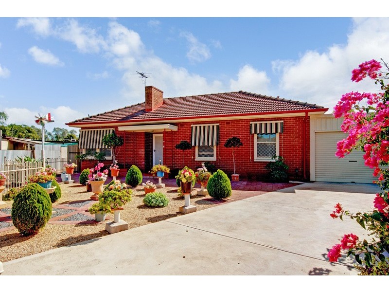 12 Hewitt Road, Elizabeth South SA 5112