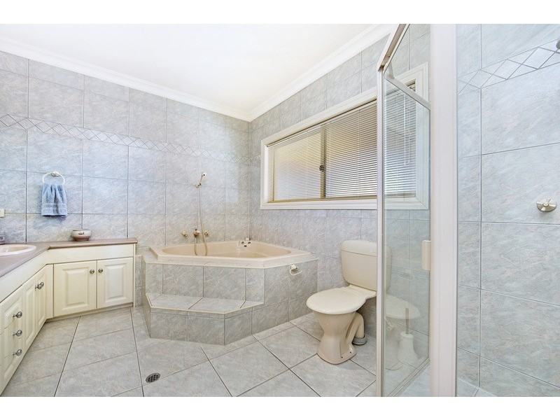 30 Rochester Crescent, Golden Grove SA 5125