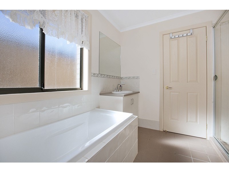 24 Kimvu Court, Munno Para West SA 5115