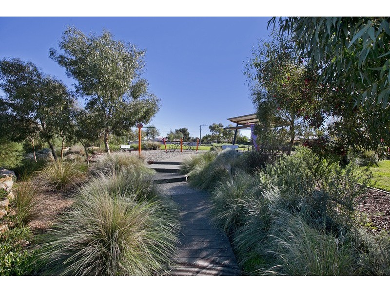 24 Kimvu Court, Munno Para West SA 5115