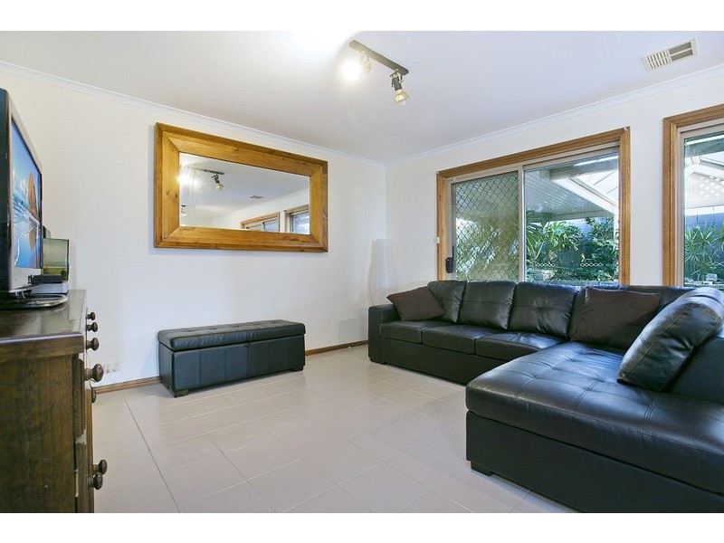 27 Honeysuckle Drive, Hillbank SA 5112