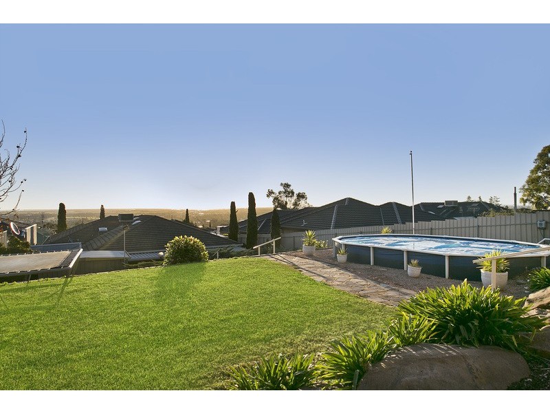 27 Honeysuckle Drive, Hillbank SA 5112