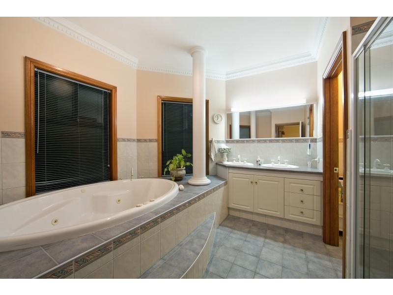 1 Osmond Way, Golden Grove SA 5125