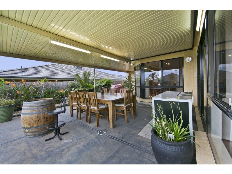 6 Oaklands Circuit, Hewett SA 5118
