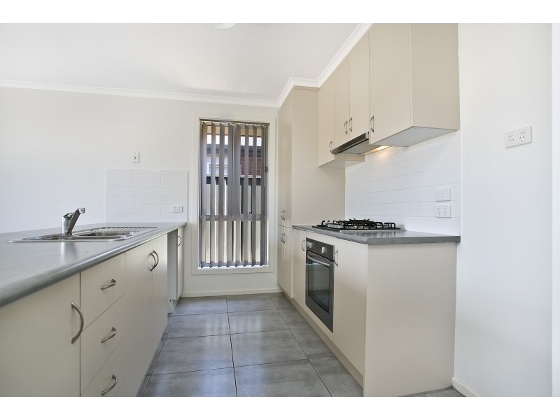 8 Glenrowan Street, Andrews Farm SA 5114