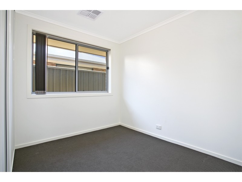 8 Glenrowan Street, Andrews Farm SA 5114