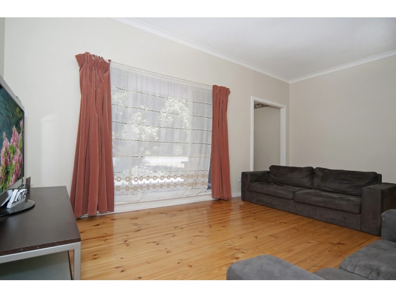 15 Bloomfield Crescent, Elizabeth Downs SA 5113