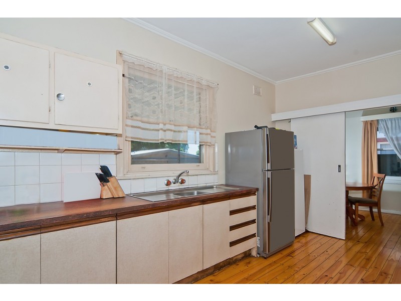 15 Bloomfield Crescent, Elizabeth Downs SA 5113