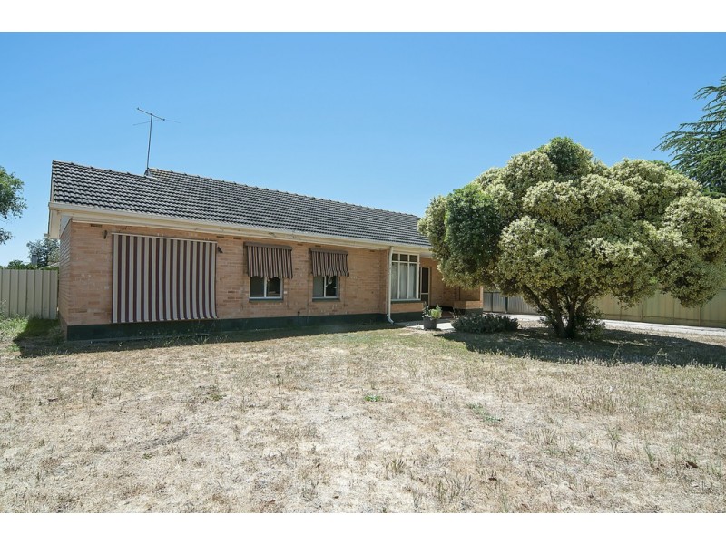 15 Bloomfield Crescent, Elizabeth Downs SA 5113