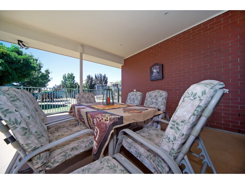 12 Selway Place, Evanston Park SA 5116