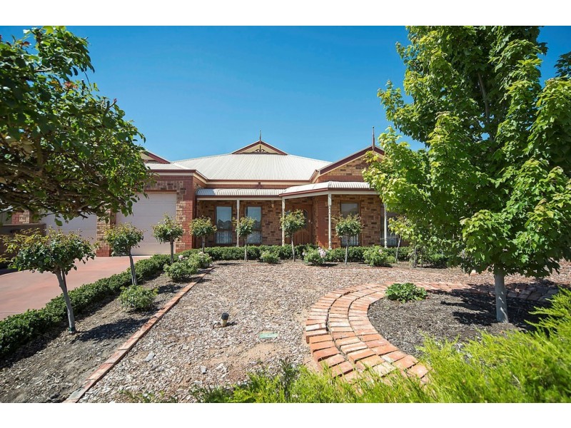 12 Selway Place, Evanston Park SA 5116