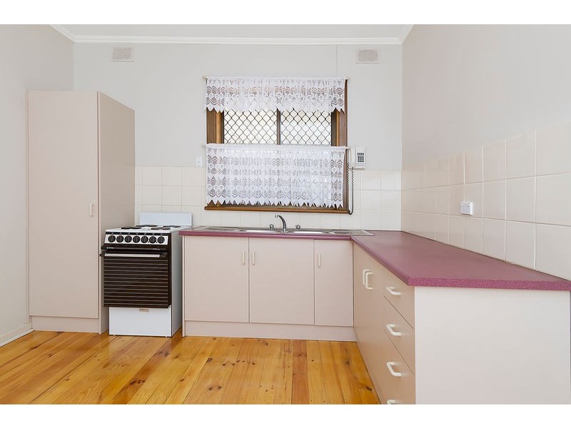 2 Bloomfield Crescent, Elizabeth Downs SA 5113