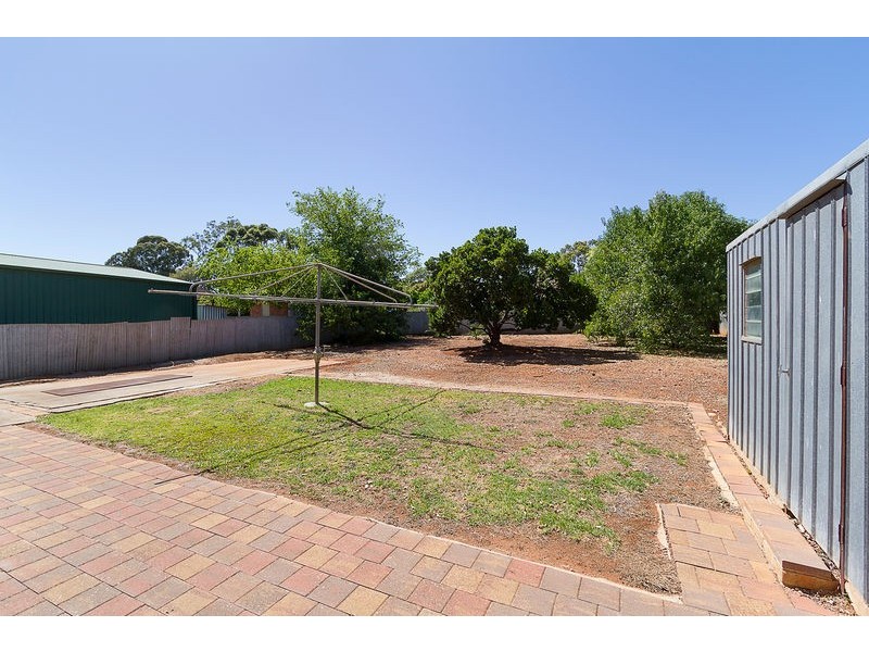 2 Bloomfield Crescent, Elizabeth Downs SA 5113