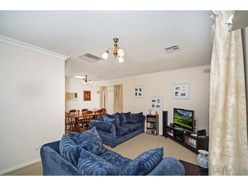 35 Hanson Road, Elizabeth Downs SA 5113