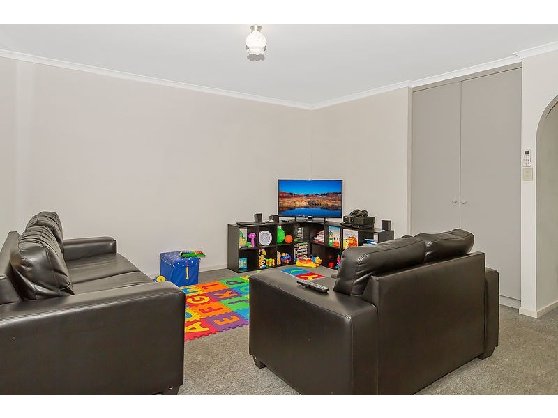 19 Sharrad Court, Andrews Farm SA 5114