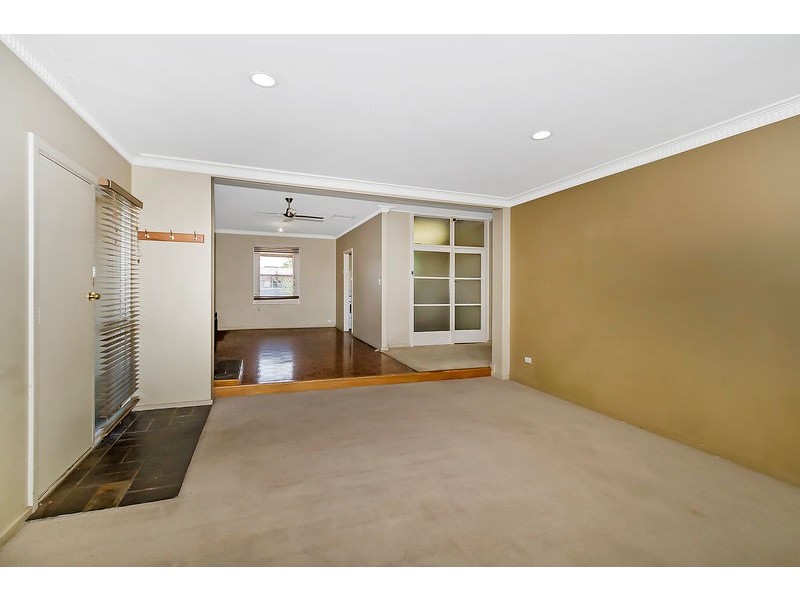 16 Laverstock Road, Elizabeth North SA 5113