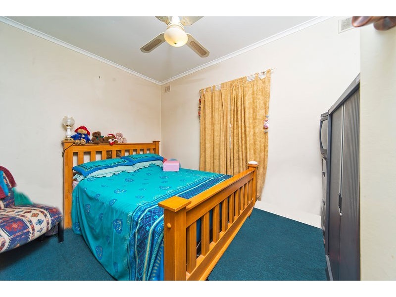 12 Saint Road, Smithfield Plains SA 5114